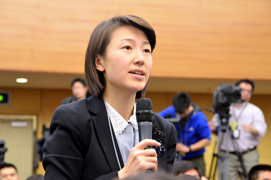 商务部部长高虎城:中国外资综合利用优势不变 下一步开放重点在服务领域